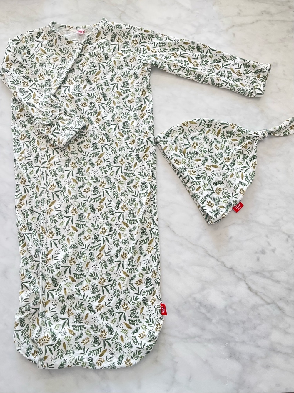 Magnetic Me gown & hat  Set - Green Leaf Print newborn- 3 months